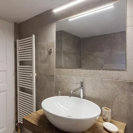 Διαμέρισμα And Spacious In Paros