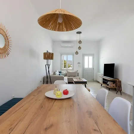 Apartment And Spacious In Paros Naousa (Paros)