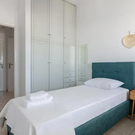 And Spacious In Paros Apartment Naousa (Paros)