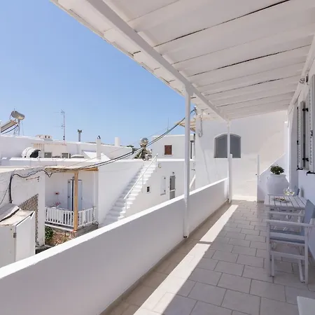 And Spacious In Paros * Naousa (Paros)