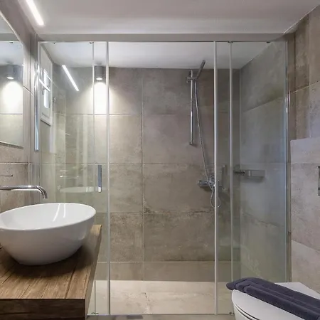 Apartment And Spacious In Paros