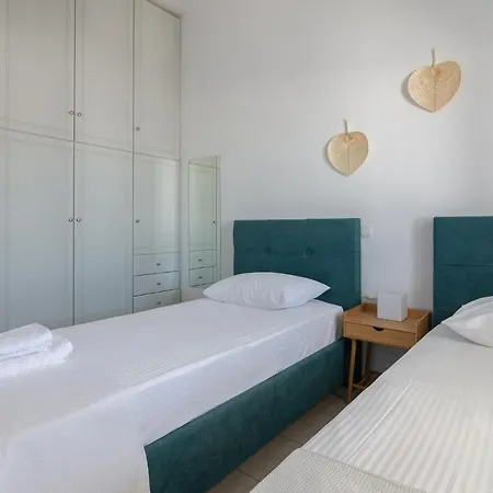 And Spacious In Paros Apartment Naousa (Paros)