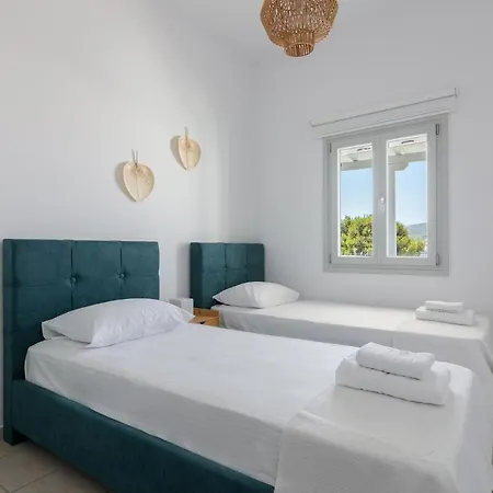 And Spacious In Paros * Naousa (Paros)