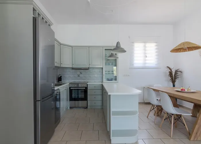 And Spacious In Paros *