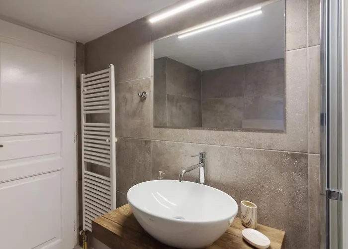 דירה And Spacious In Paros