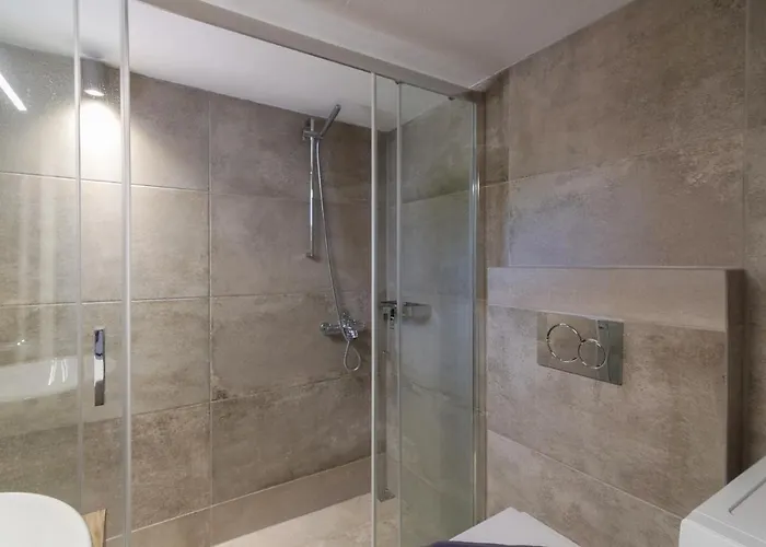 And Spacious In Paros דירה *