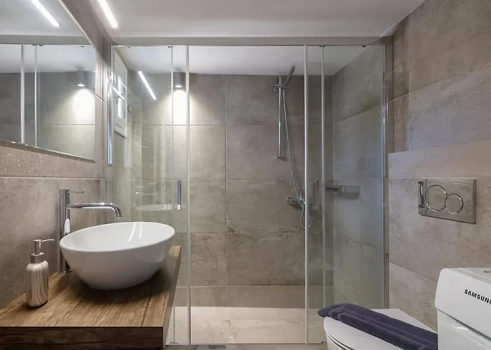 דירה And Spacious In Paros