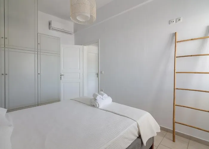 And Spacious In Paros דירה *